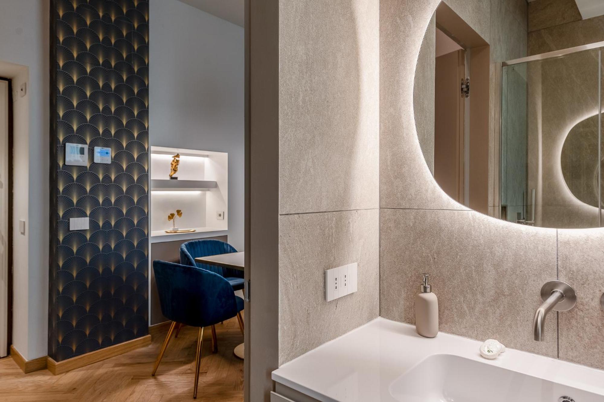 Luxury Apartment - Near Stazione Centrale Milan Luaran gambar