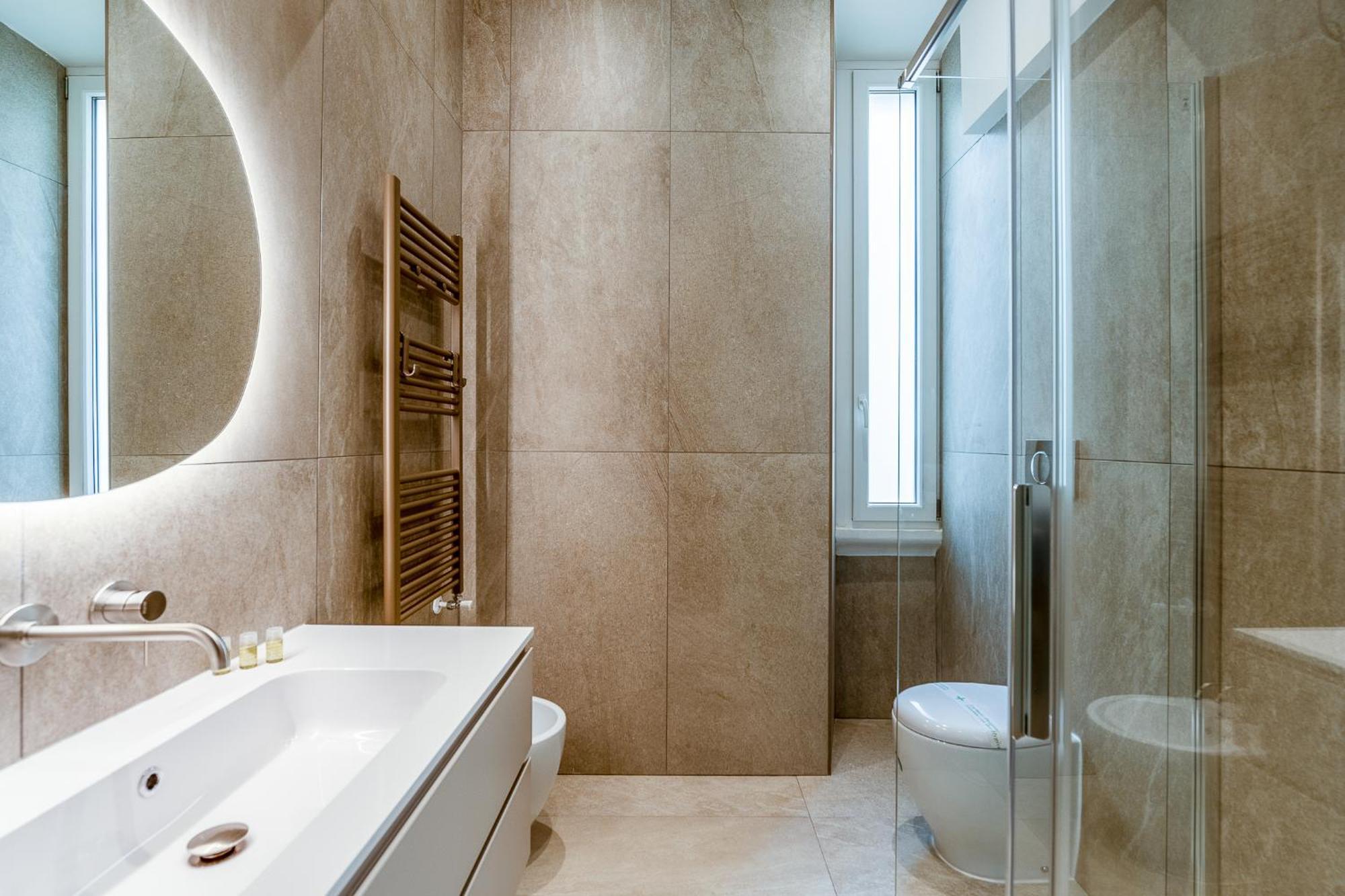 Luxury Apartment - Near Stazione Centrale Milan Luaran gambar
