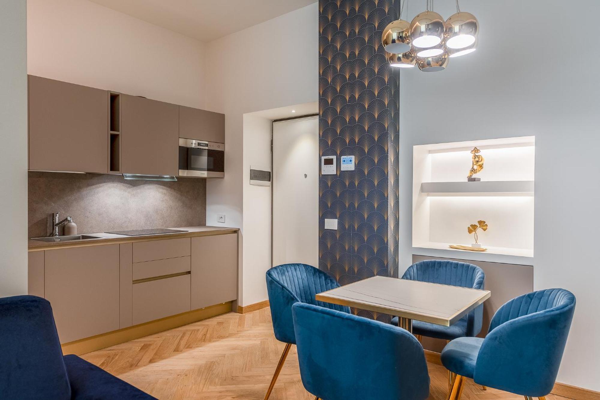 Luxury Apartment - Near Stazione Centrale Milan Luaran gambar