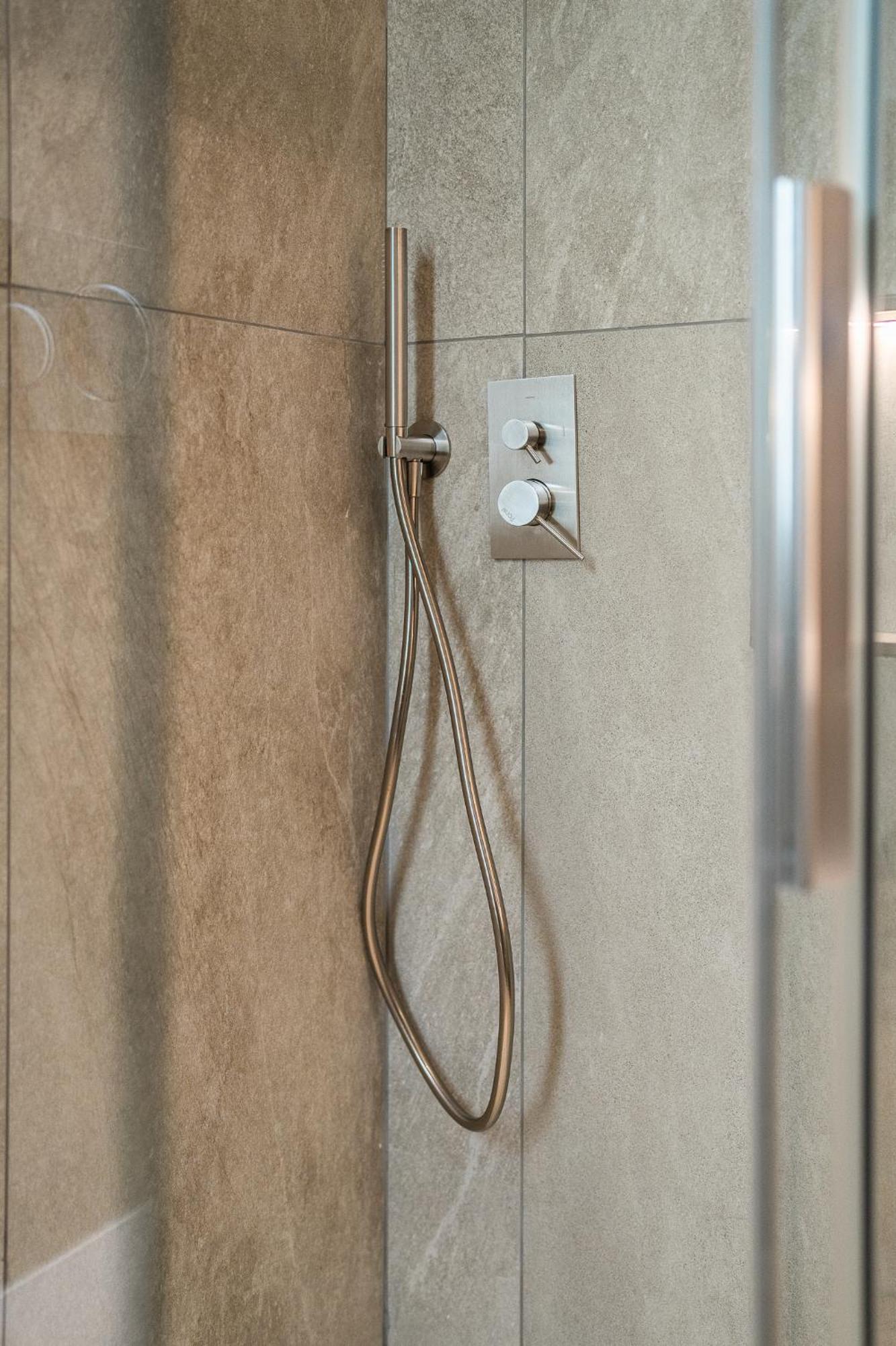 Luxury Apartment - Near Stazione Centrale Milan Luaran gambar