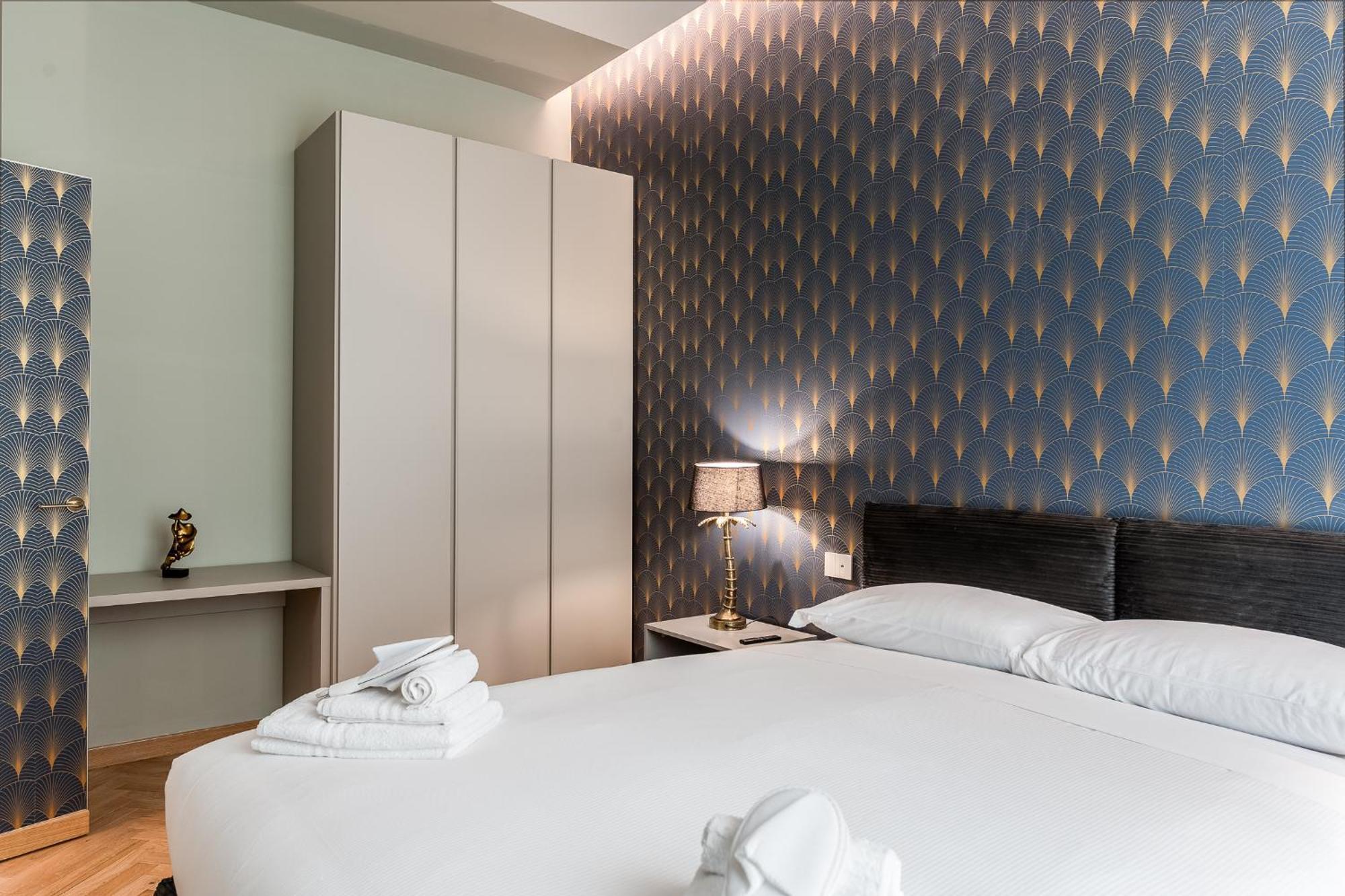 Luxury Apartment - Near Stazione Centrale Milan Luaran gambar